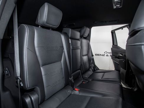 Used 2024 Lexus GX 550 w/ Cold Area Package image 23