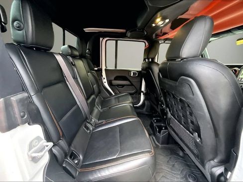 Used 2021 Jeep Gladiator Mojave w/ Uconnect 4C Nav & Sound Group AWD/4WD image 25