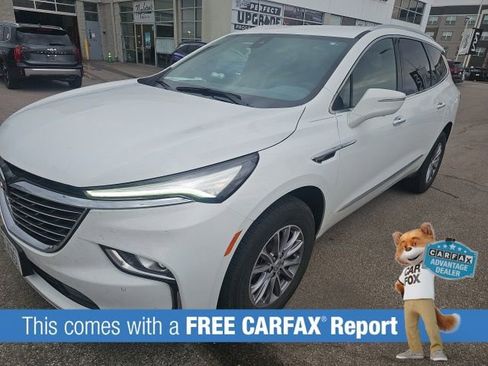 Used 2024 Buick Enclave Essence w/ Technology Package image 2