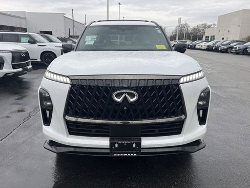 New 2026 INFINITI QX80 4WD w/ Sport Exterior Package image 8