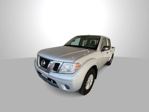 Used 2017 Nissan Frontier SV image 4