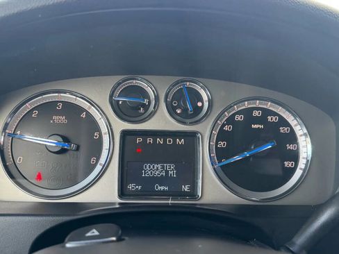 Used 2011 Cadillac Escalade ESV AWD image 32