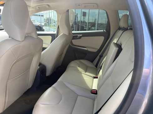 Used 2017 Volvo XC60 T5 Inscription w/ Preferred Option Package AWD/4WD image 25