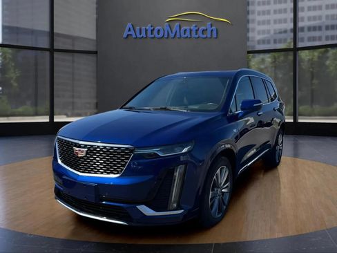 Used 2025 Cadillac XT6 Premium Luxury w/ Technology Package AWD/4WD image 4