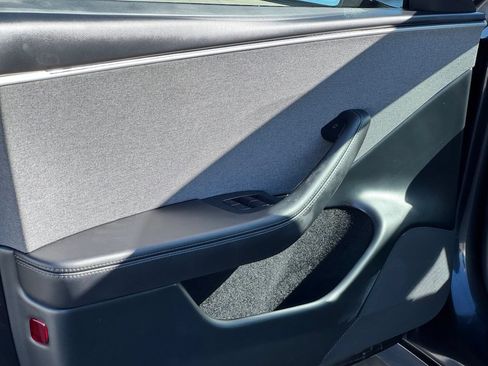 Used 2025 Tesla Model 3 RWD image 7