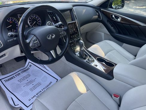 Used 2015 INFINITI Q50 Premium w/ Technology Package AWD/4WD image 4
