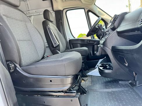 Used 2023 RAM ProMaster 2500 FWD image 10