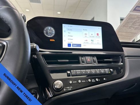 Used 2023 Lexus ES 350 w/ Accessory Package (Z2) FWD image 18