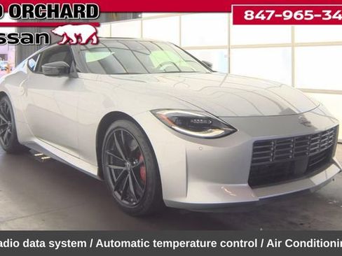 Used 2024 Nissan Z Performance w/ Floor Mat Package RWD image 2