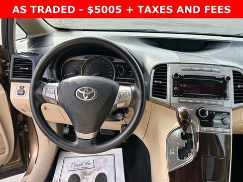 Used 2010 Toyota Venza FWD image 16
