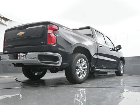 Used 2022 Chevrolet Silverado 1500 LTZ w/ LTZ Convenience Package II AWD/4WD image 21