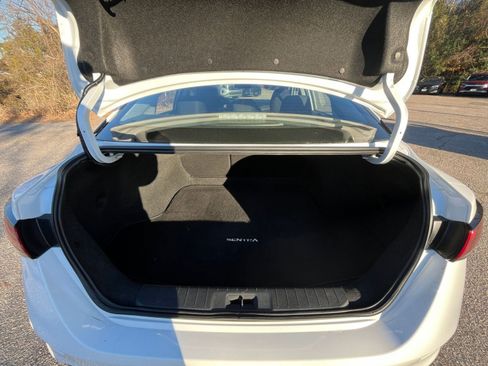 Used 2025 Nissan Sentra SV image 25