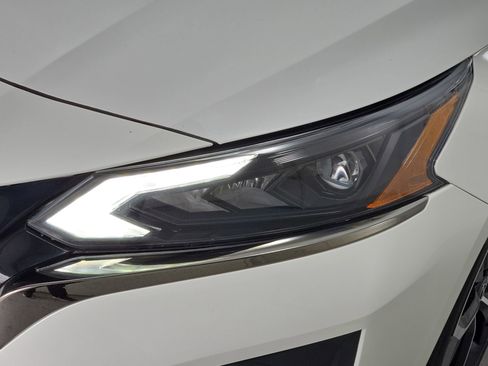 Certified 2023 Nissan Altima 2.5 SR image 29