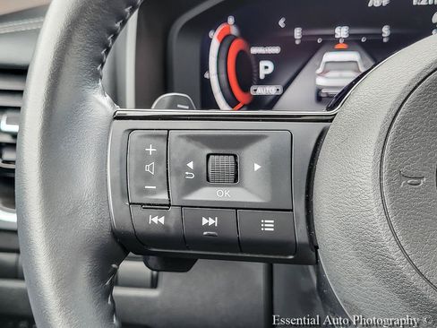 Used 2023 Nissan Rogue Platinum w/ Platinum Premium Package AWD/4WD image 17