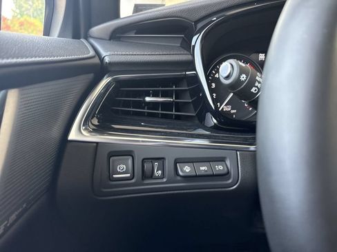 Certified 2026 Cadillac XT5 Premium Luxury w/ Driver Assist Package AWD/4WD image 18