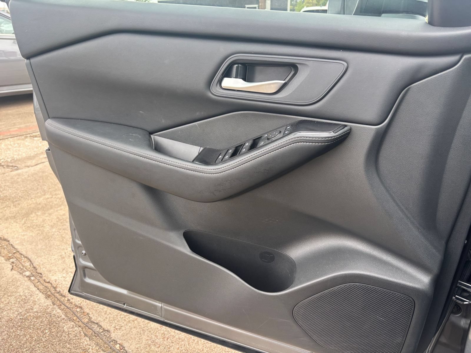 Used 2026 Nissan Rogue SV AWD/4WD image 18