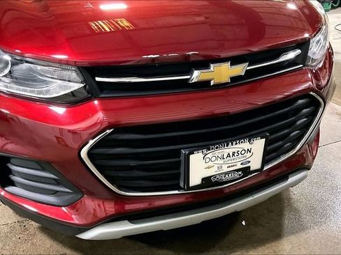 Used 2022 Chevrolet Trax LT w/ Driver Confidence Package AWD/4WD image 10