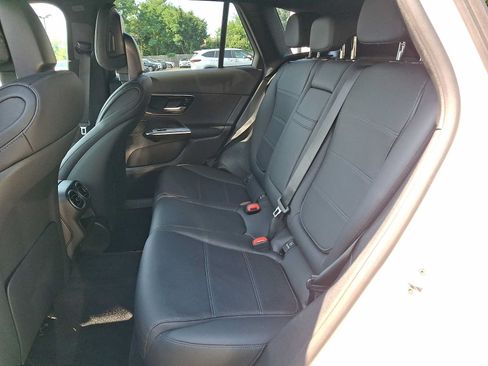 Certified 2025 Mercedes-Benz GLC 300 4MATIC image 8
