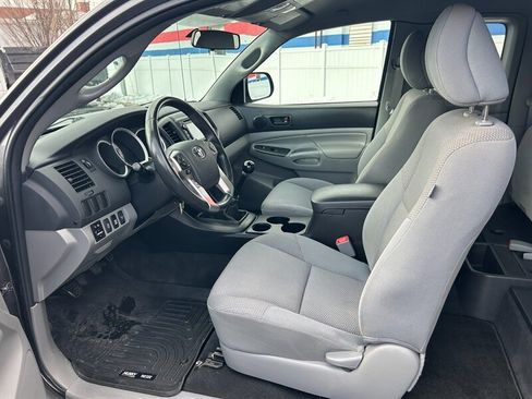 Used 2015 Toyota Tacoma w/ Convenience Package image 10