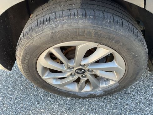 Used 2018 Hyundai Tucson SE FWD image 10