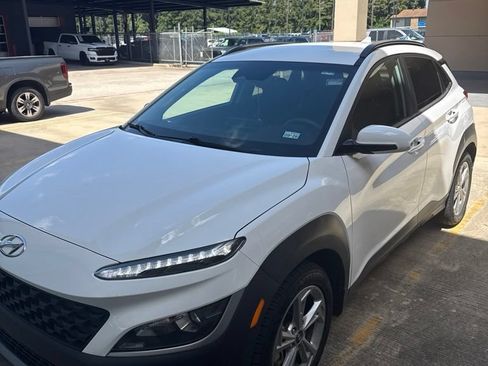 Used 2023 Hyundai Kona SEL AWD/4WD image 1