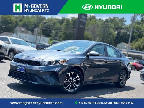 Used 2023 Kia Forte LXS w/ LXS Technology Package FWD image 1