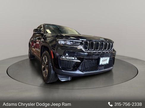 Used 2023 Jeep Grand Cherokee 4WD 4xe image 1