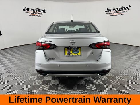 Used 2024 Nissan Versa S w/ Trunk Package image 8