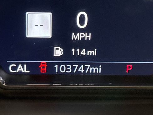 Used 2022 GMC Sierra 1500 Denali w/ Denali Premium Package image 22