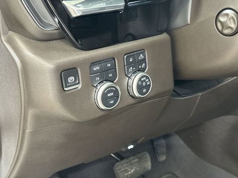 Used 2024 GMC Sierra 1500 SLT w/ SLT Premium Plus Package AWD/4WD image 35