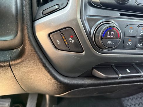Used 2018 Chevrolet Silverado 1500 LT w/ All Star Edition AWD/4WD image 33