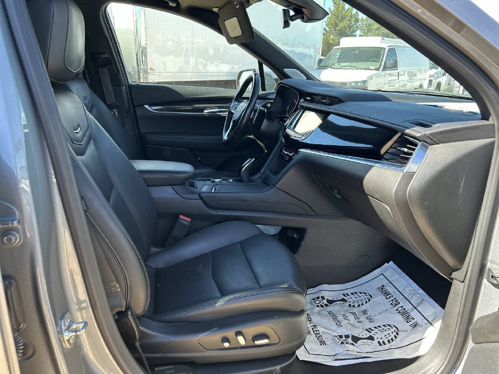 Certified 2024 Cadillac XT6 Sport AWD/4WD image 32