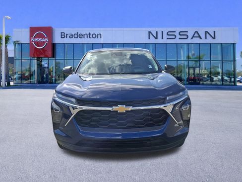 Used 2024 Chevrolet Trax LS w/ Driver Confidence Package image 2