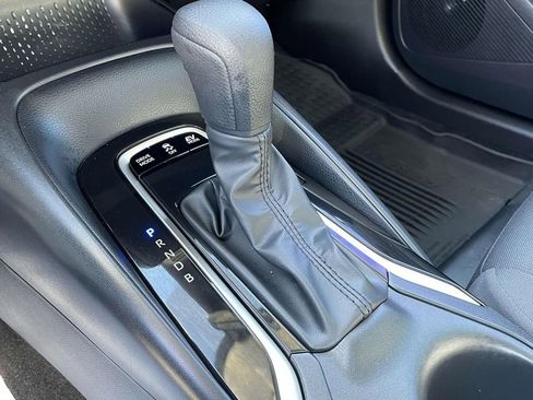 Used 2025 Toyota Corolla LE image 20