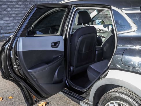 Used 2019 Hyundai Kona SEL image 19