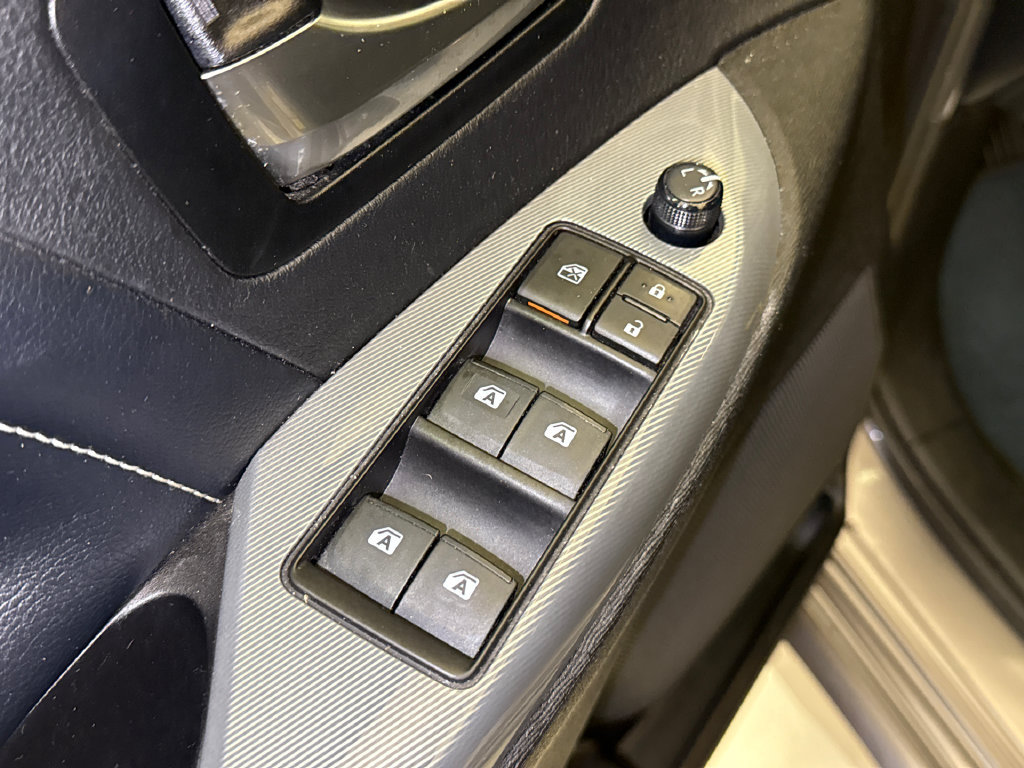 Used 2020 Toyota Sienna SE FWD image 21