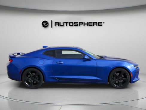 Used 2018 Chevrolet Camaro SS image 11