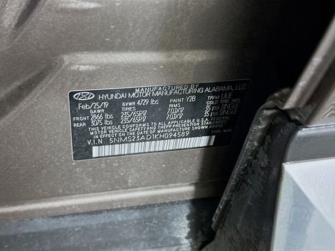 Used 2019 Hyundai Santa Fe SE FWD image 12