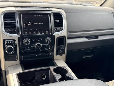 Used 2015 RAM 1500 Lone Star RWD image 19