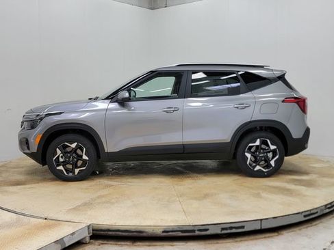 New 2026 Kia Seltos S image 9