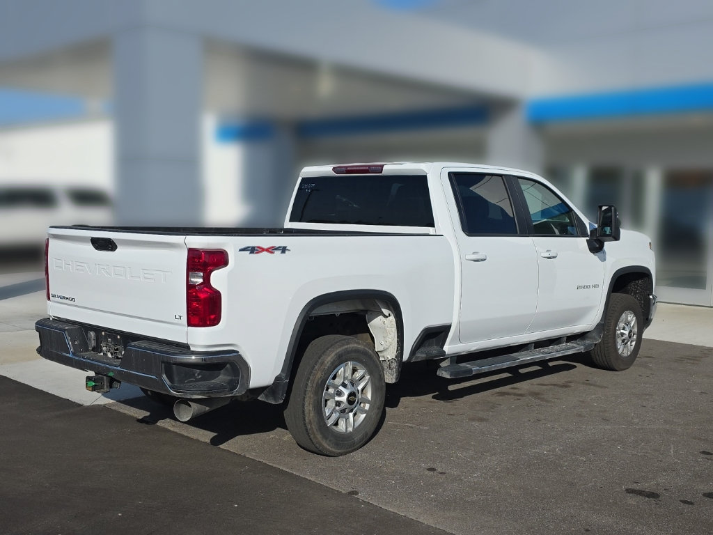 Used 2025 Chevrolet Silverado 2500 LT w/ Convenience Package AWD/4WD image 4