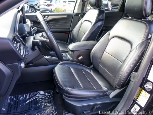 Used 2022 Ford Escape SEL FWD image 8