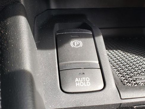 Used 2023 Nissan Kicks SV image 42