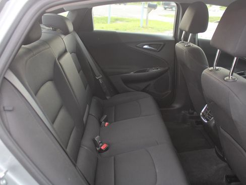 Used 2023 Chevrolet Malibu LT image 19