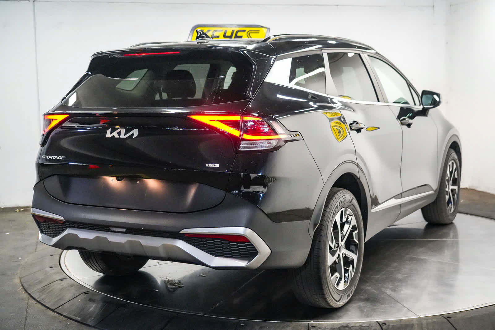 Used 2024 Kia Sportage EX w/ EX Premium Package AWD/4WD image 6