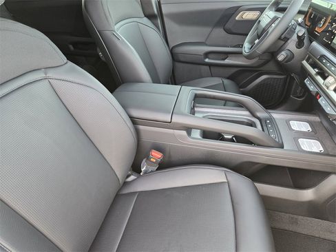 New 2027 Kia Telluride S w/ Towing Package image 11