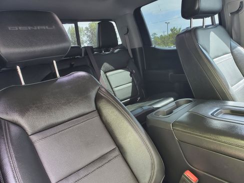 Used 2019 GMC Sierra 1500 Denali w/ Technology Package AWD/4WD image 33