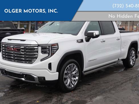 Used 2024 GMC Sierra 1500 Denali w/ Denali Reserve Package AWD/4WD image 1