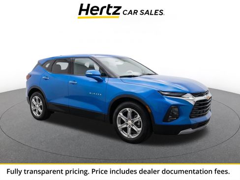 Used 2025 Chevrolet Blazer LT FWD image 1