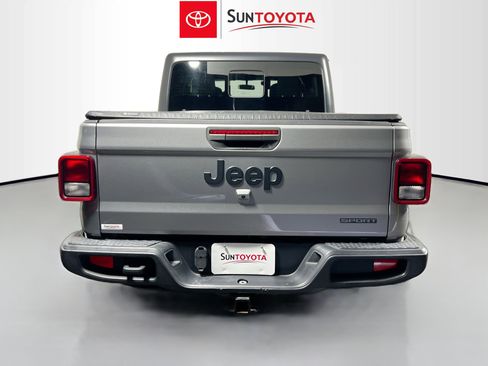 Used 2020 Jeep Gladiator Sport w/ Quick Order Package 24S image 5